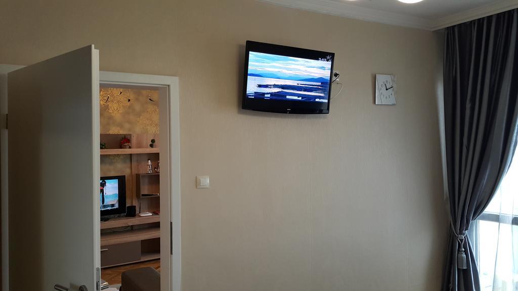 Apartment Plamen Delux Burgas Bagian luar foto