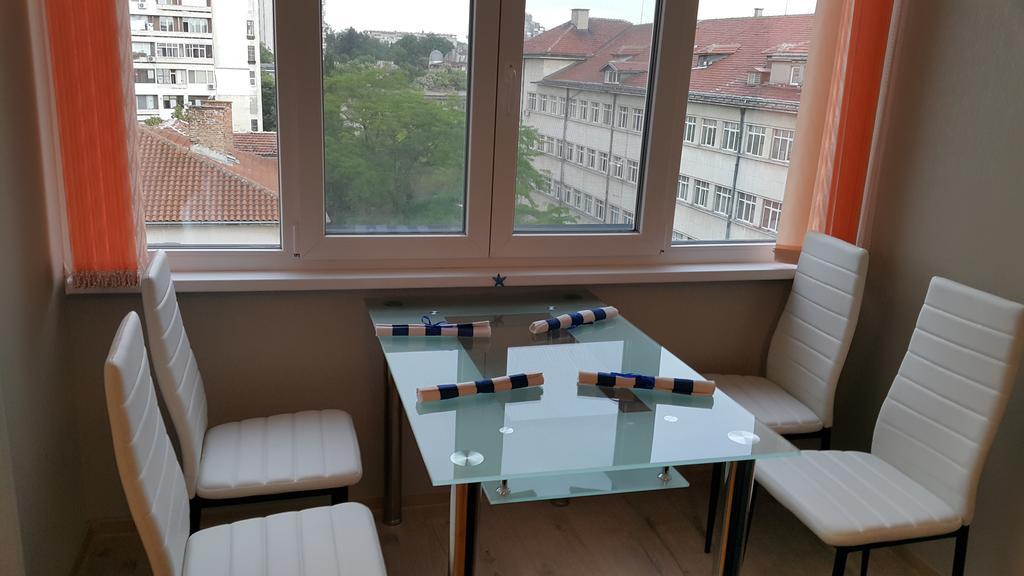 Apartment Plamen Delux Burgas Bagian luar foto
