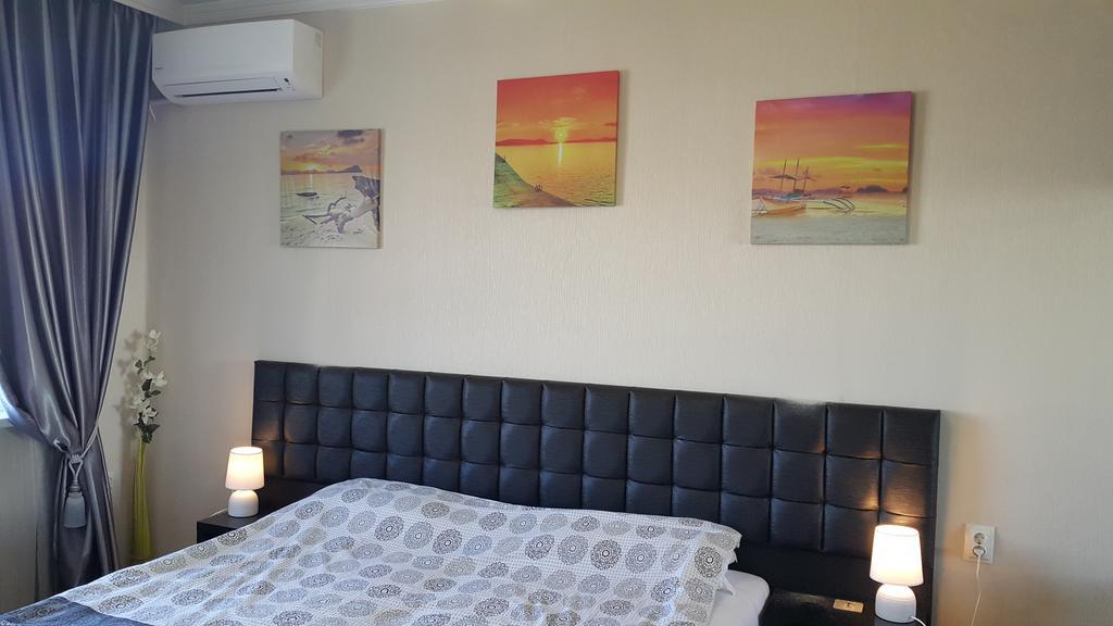 Apartment Plamen Delux Burgas Bagian luar foto